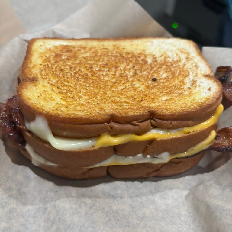 Delicious Grilled Cheese Sandwiches
