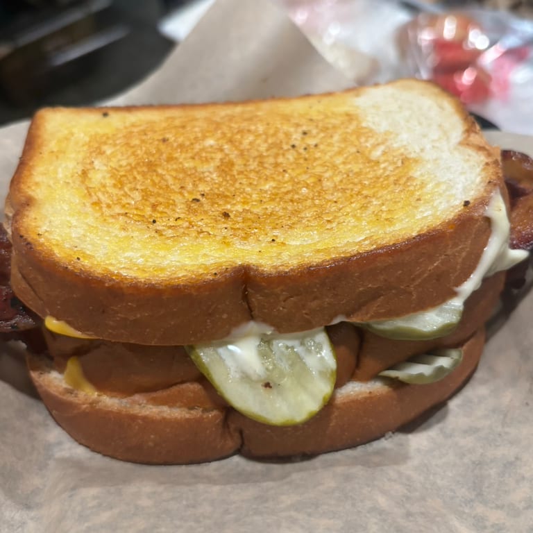 Delicious Grilled Cheese Sandwiches